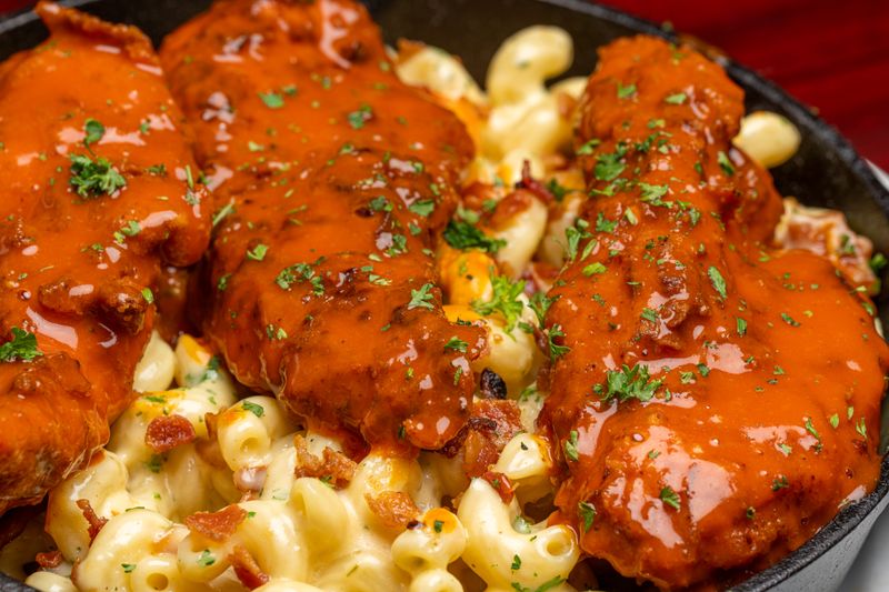 Mac and cheese side dish